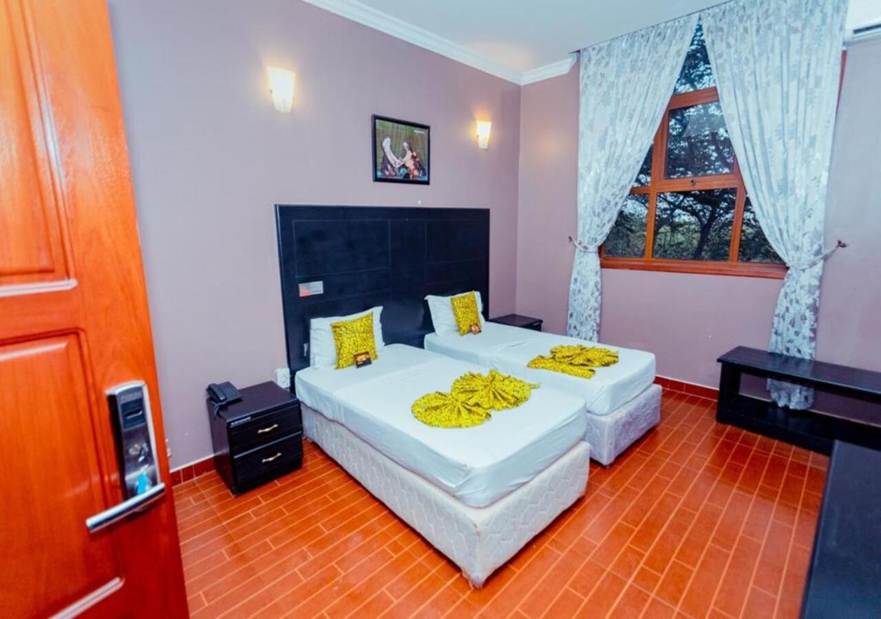 Panone Hotels - King'Ori Kilimanjaro Airport モシ エクステリア 写真