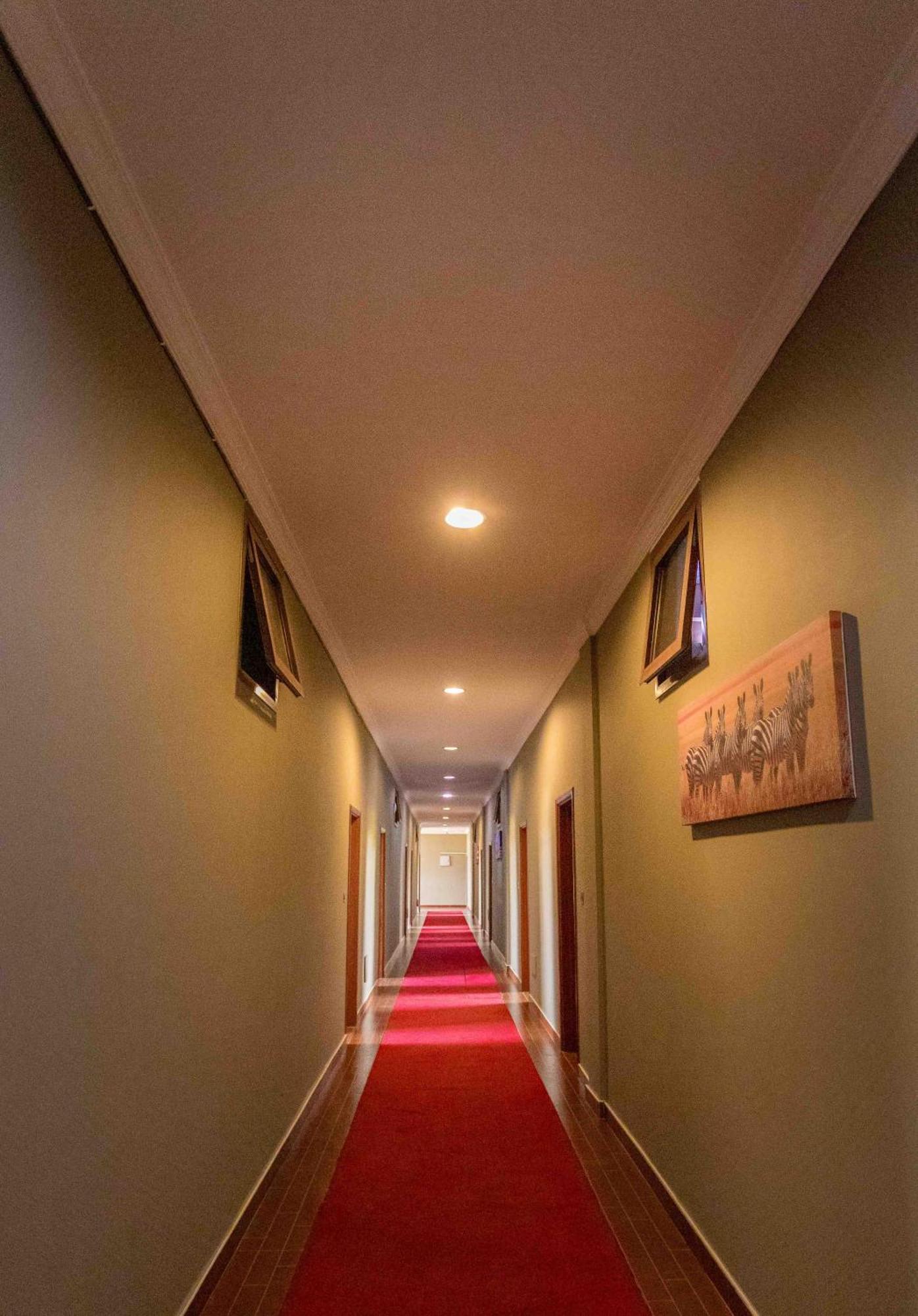 Panone Hotels - King'Ori Kilimanjaro Airport モシ エクステリア 写真