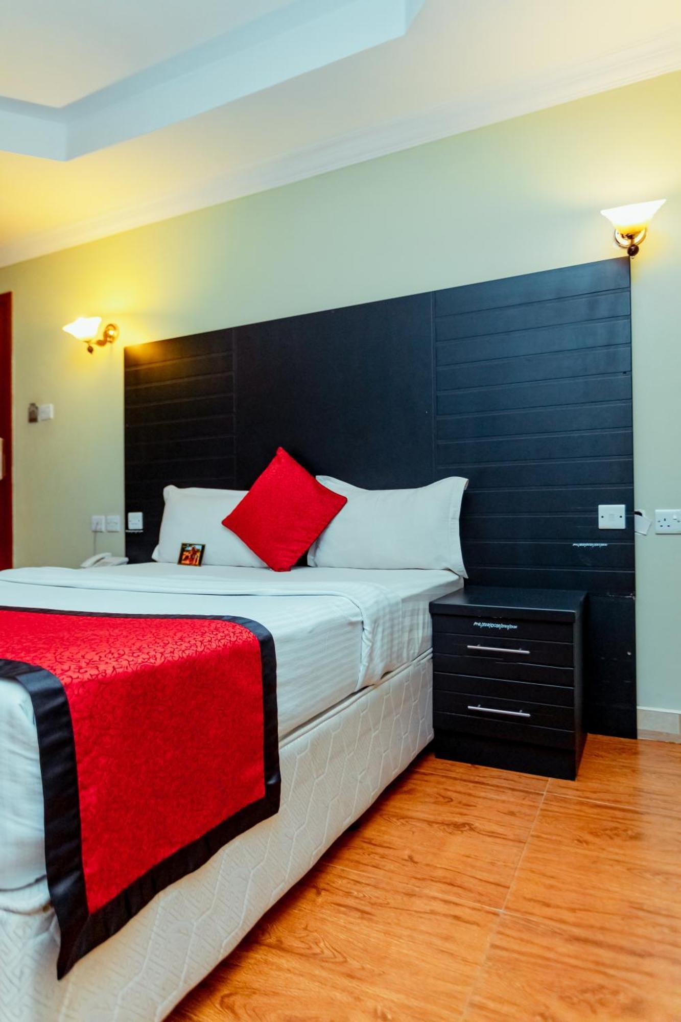 Panone Hotels - King'Ori Kilimanjaro Airport モシ エクステリア 写真